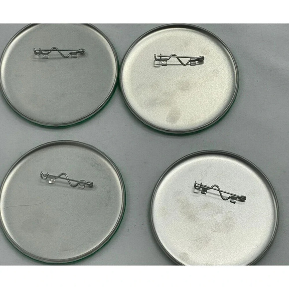 4 Disneyland I'm Celebrating Button Pin Goofy Disney Parks Resort Souvenir 3" - Picture 4 of 5